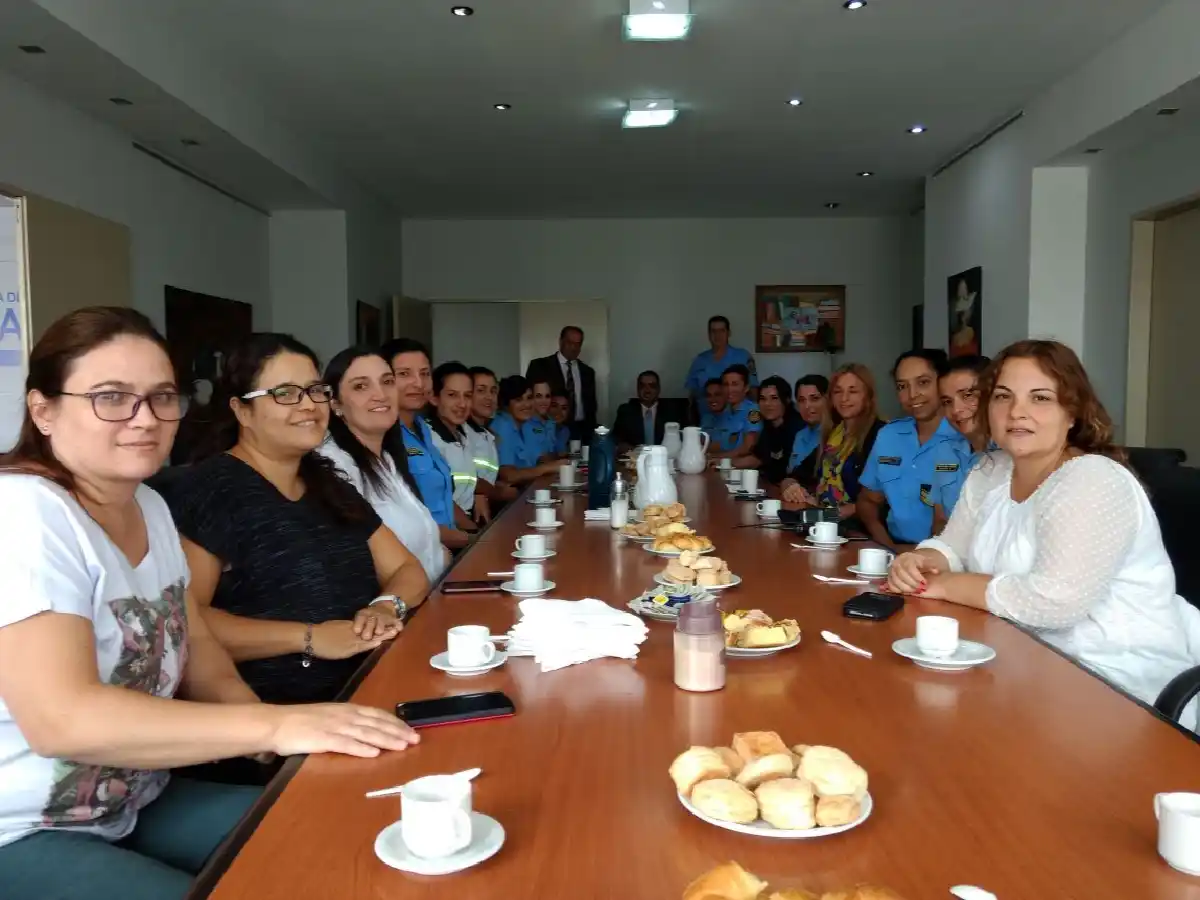 San Francisco agasajó a sus mujeres policías 