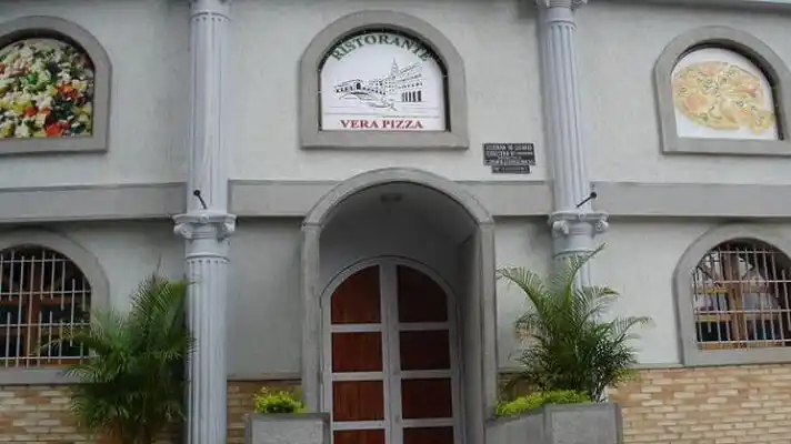 SANCIONAN CON TRABAJO COMUNITARIO a dueños de restaurante en Chacao: por homofobia y discriminación