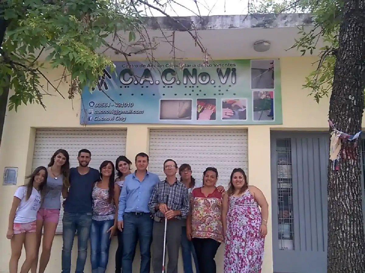 El PRO visitó Cacnovi e hizo  entrega de un cartel 