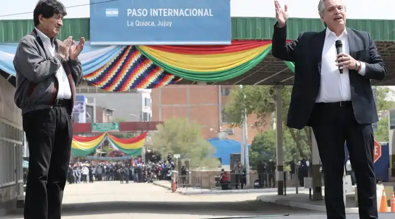 Alberto Fernández, candidato al Premio Nobel de la Paz, por "salvar la vida" a Evo Morales