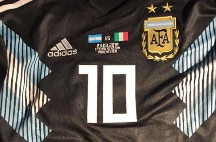La Selección jugará con una camiseta negra