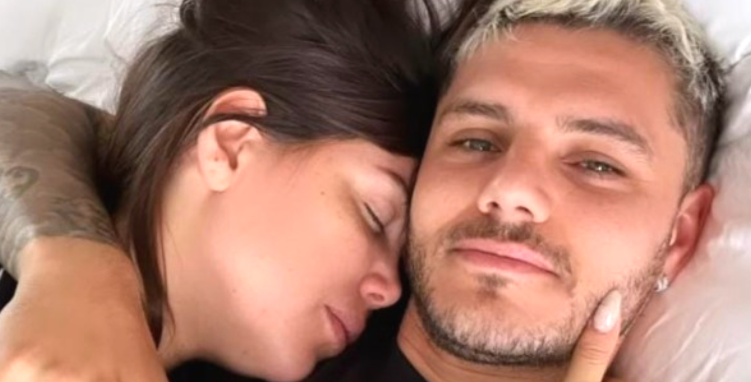 Fin de los rumores: Mauro Icardi compartió una foto acostado en su cama con Wanda Nara
