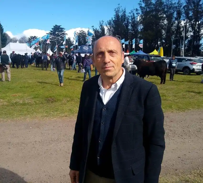 Horacio Salaverri fue reelecto presidente de Carbap