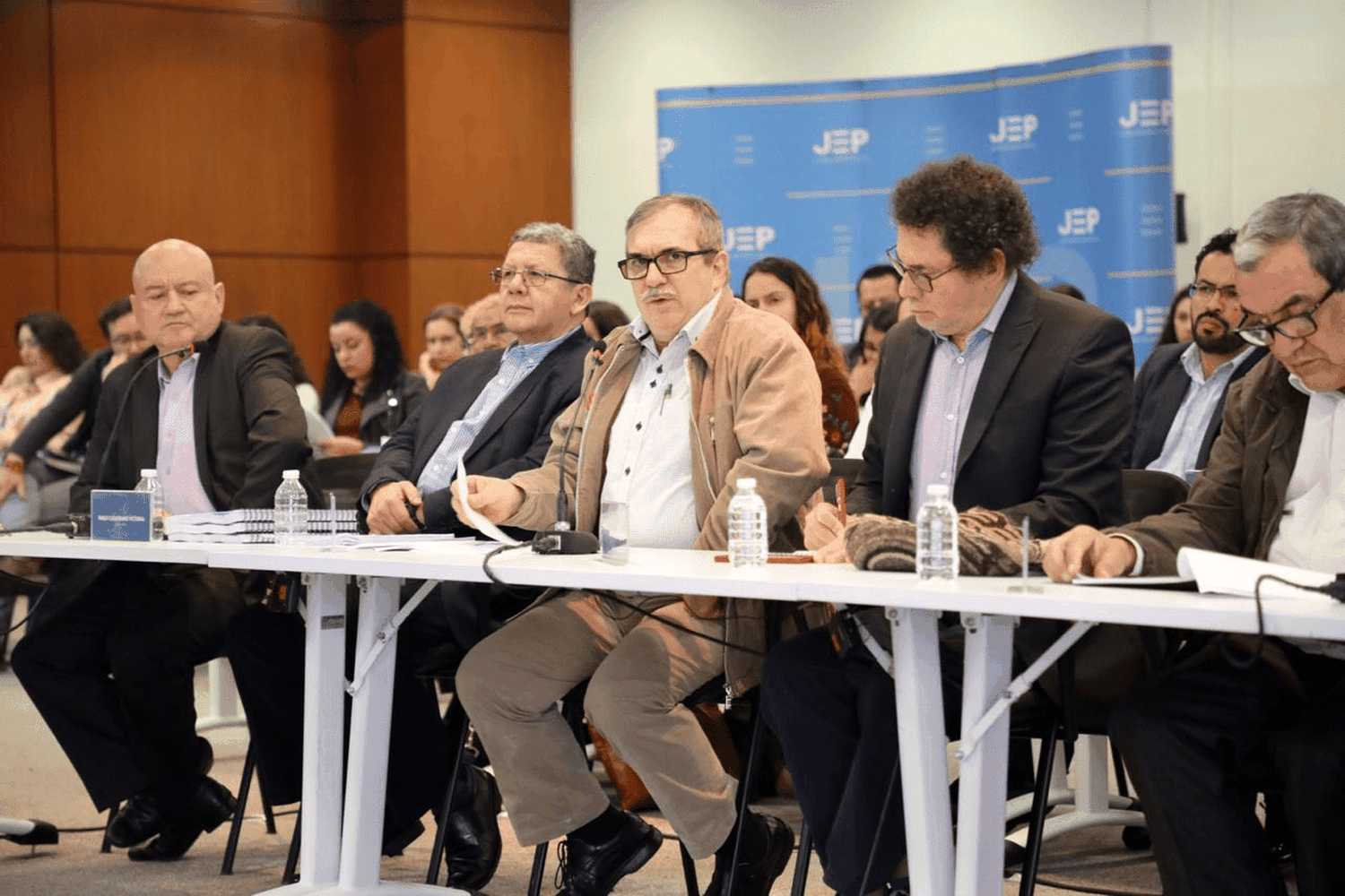 La JEP expulsa a exguerrilleros de las Farc