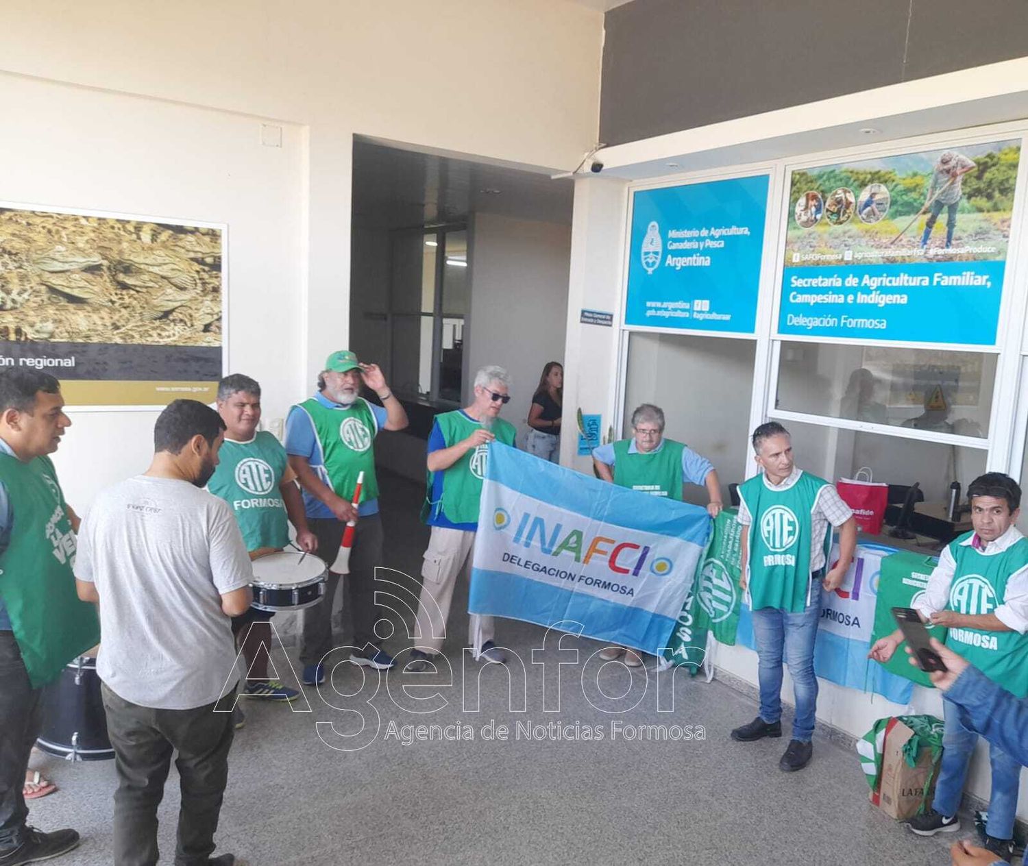 Asamblea por despidos en Instituto de Agricultura Familiar