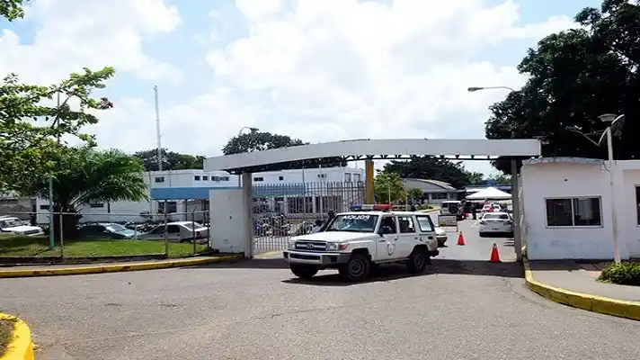 CORRIÓ LA SANGRE en el retén policial de  Maturín con saldo de un muerto y  18 heridos