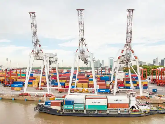 El Gobierno eliminó cobros duplicados de impuestos para abaratar la importación