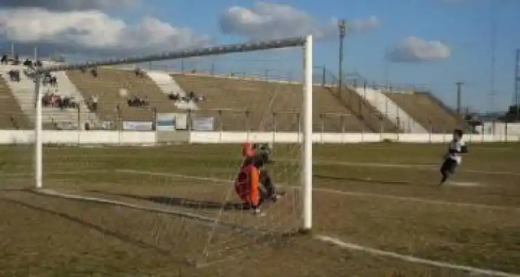 La Esperanza y Sportivo campeones