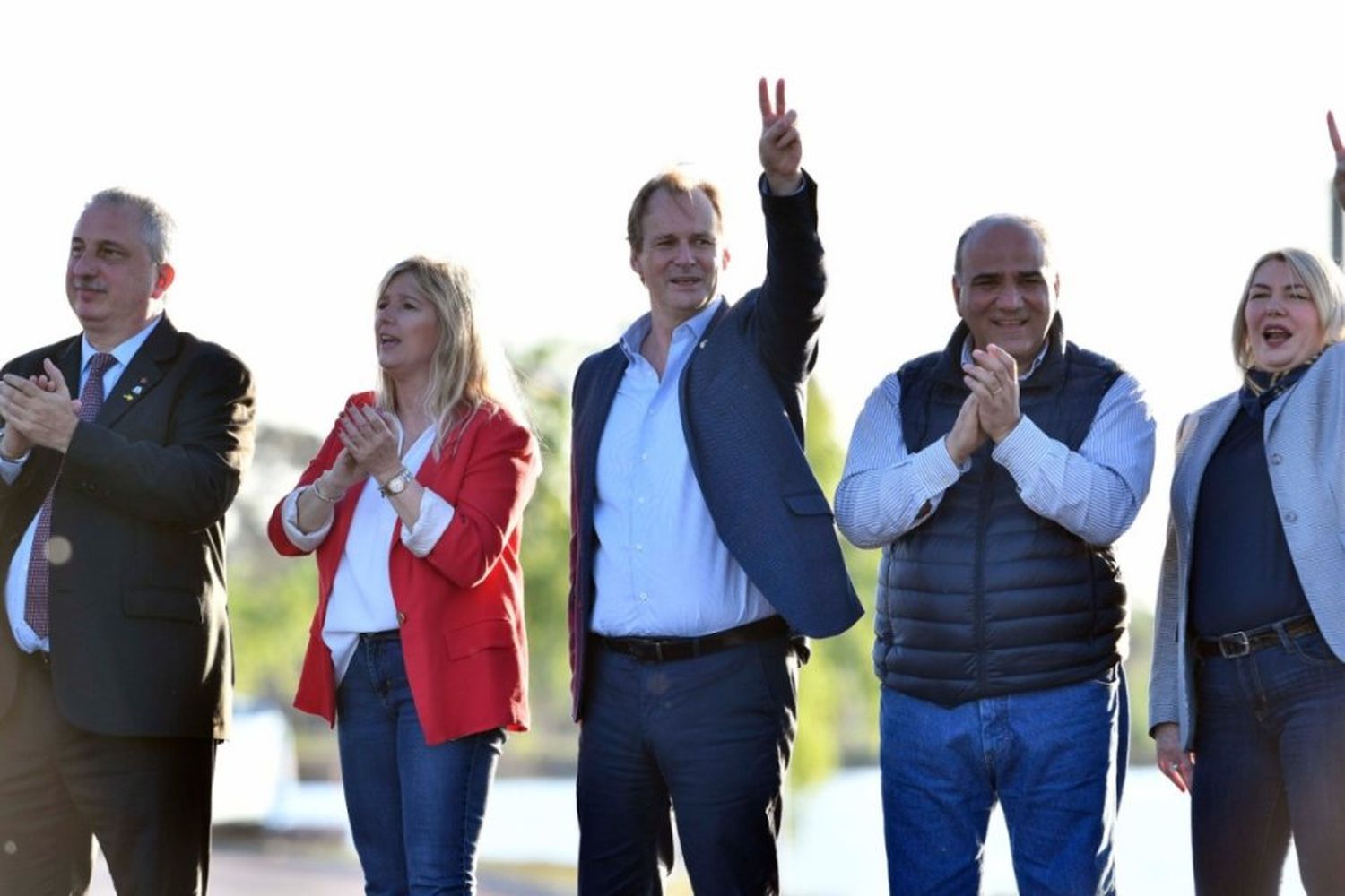 Bordet dijo que en Entre Ríos las encuestas indican que se estira la diferencia a favor de Alberto F.