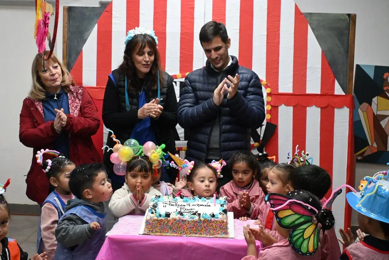 El Jardín Municipal N° 3 del barrio Zazpe celebró sus 7 años