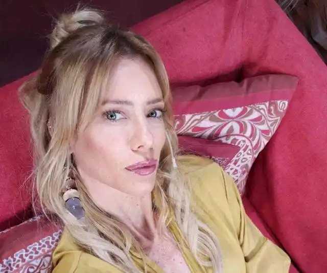 Nicole Neumann está intranquila por lo que viven sus hijas con Mica Viciconte
