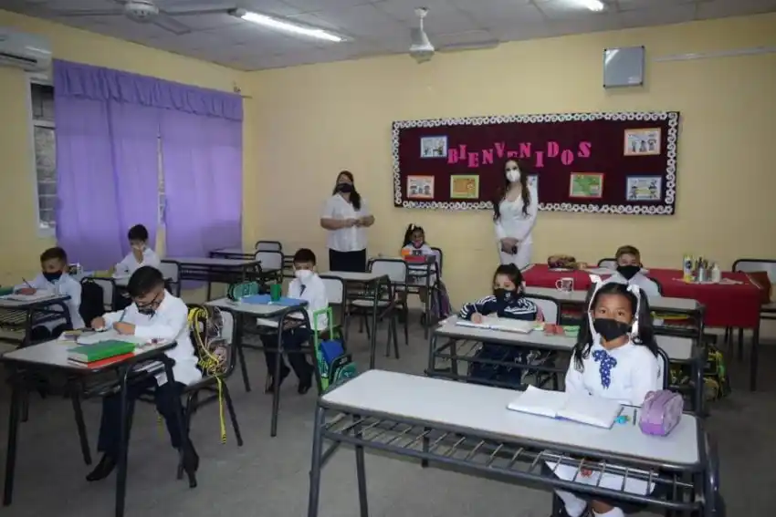 Habrá presencialidad plena en las escuelas desde el 1 de septiembre