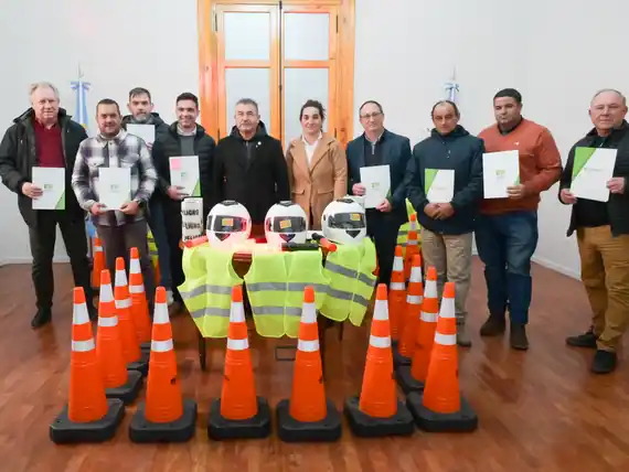 La Aldea Asunción recibió kits de Seguridad Vial y cascos