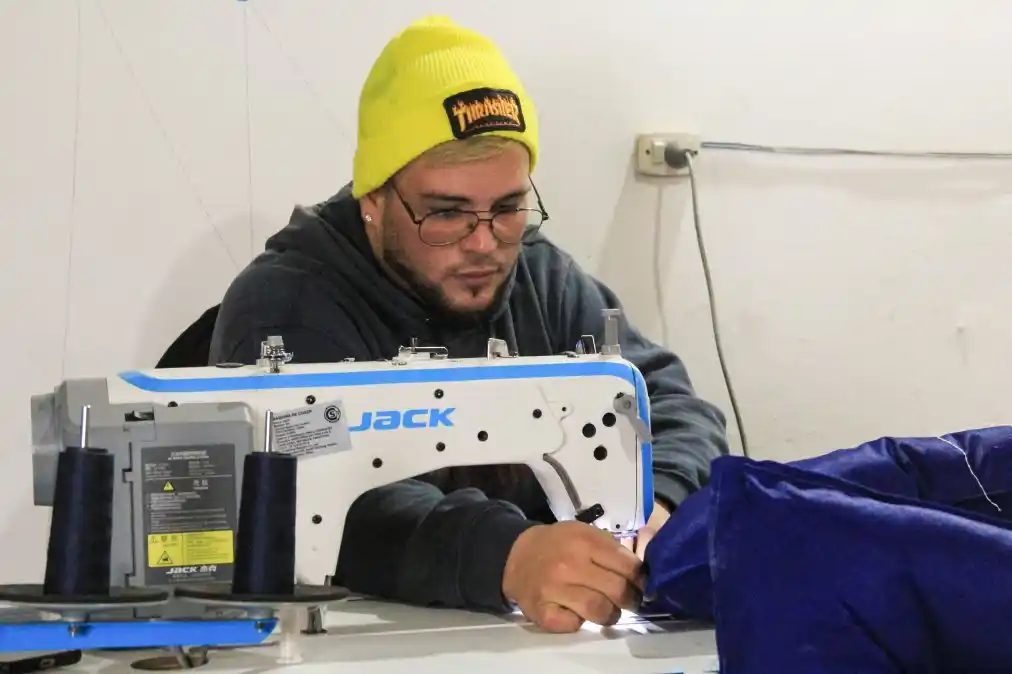 Son seis los integrantes de la cooperativa textil 