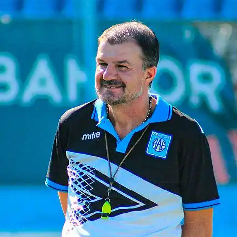 Gustavo Raggio, este año, en Estudiantes de Río Cuarto.
