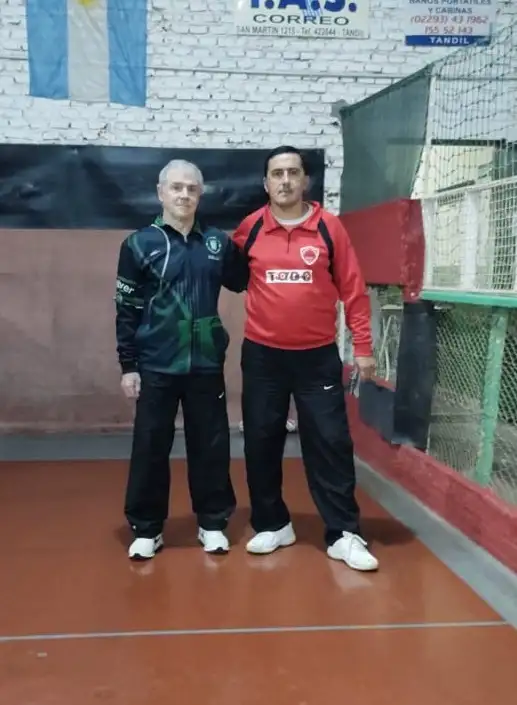 Varenna se impuso a Bronzovich.
