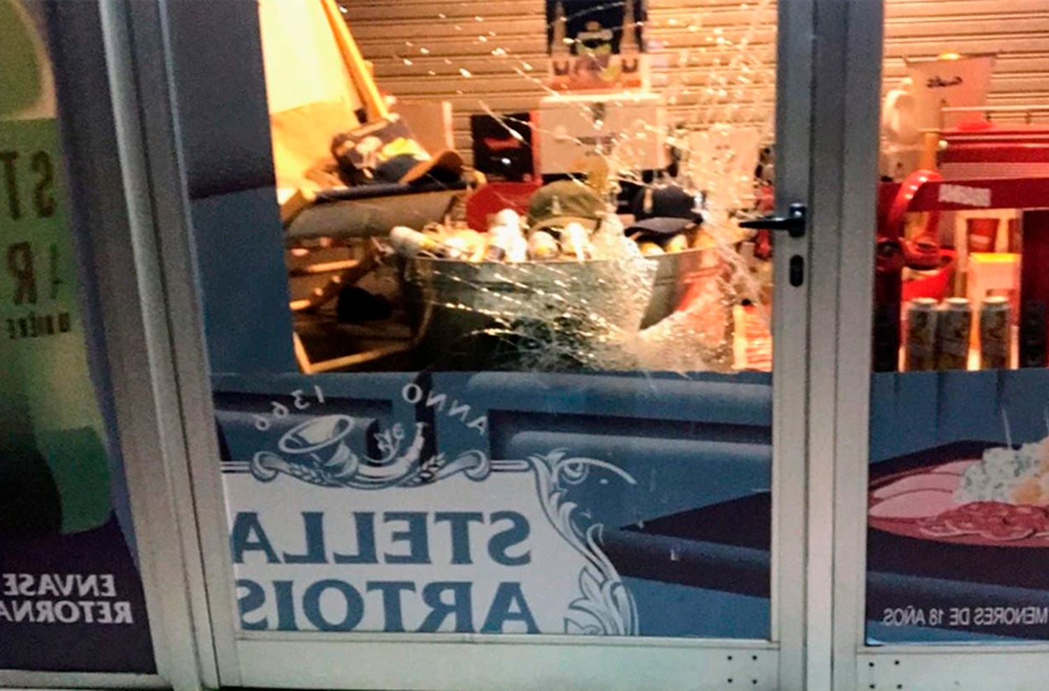 VIDEO: malviviente con antecedentes rompió vidriera de un comercio de bebidas alcohólicas