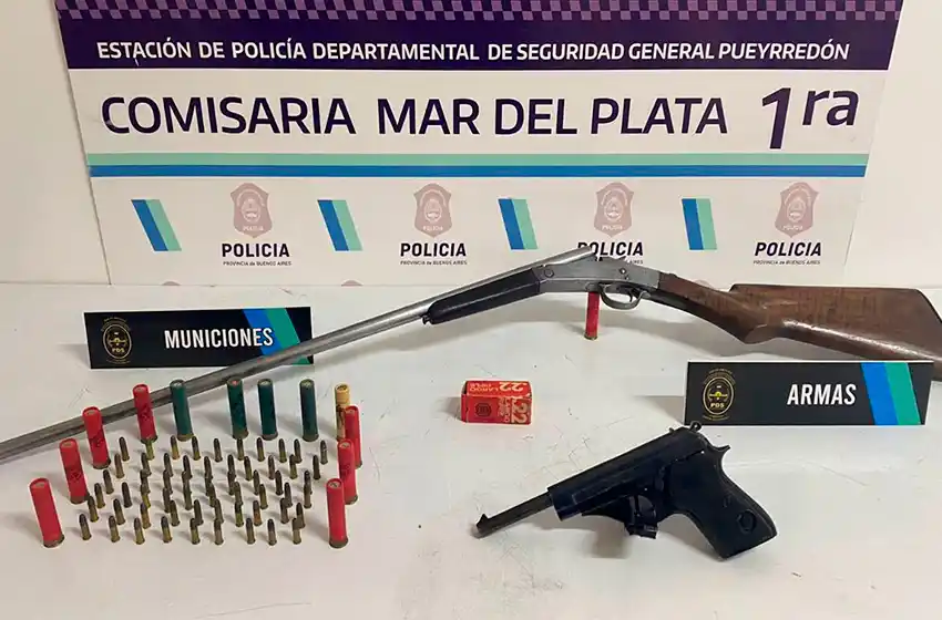 Hizo pareja y la echó de la casa: con 88 años tenía una pistola y una escopeta
