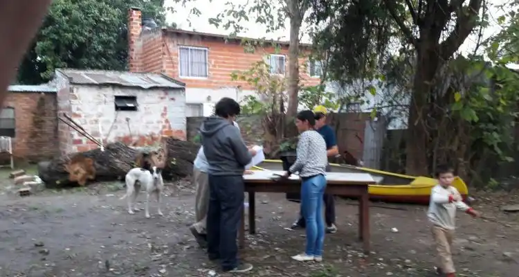 Desalojo en una vivienda de Joaquín V. González al 700