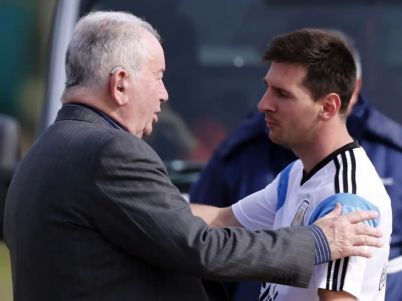 Messi y Blatter viajan a Argentina para el velatorio de Grondona  