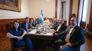Guillermo Francos se reunió con Villarruel y bloques dialoguistas del Senado