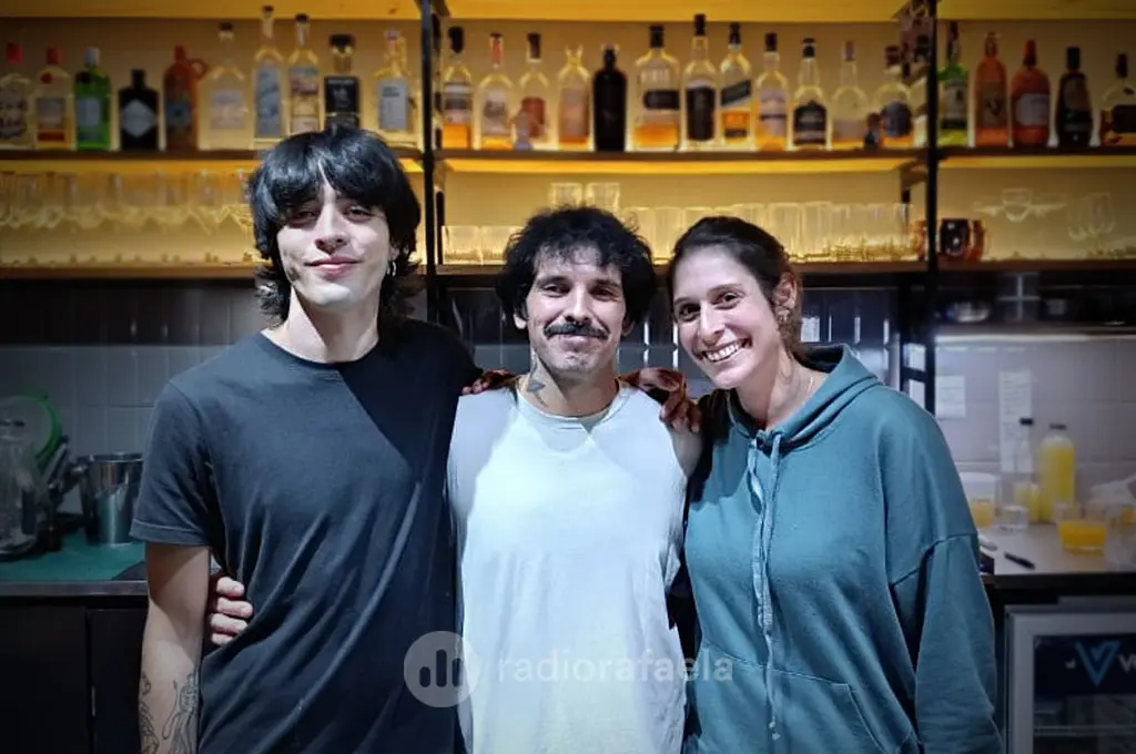 El equipo de Tres Cuervos, con José Rochietta al centro.