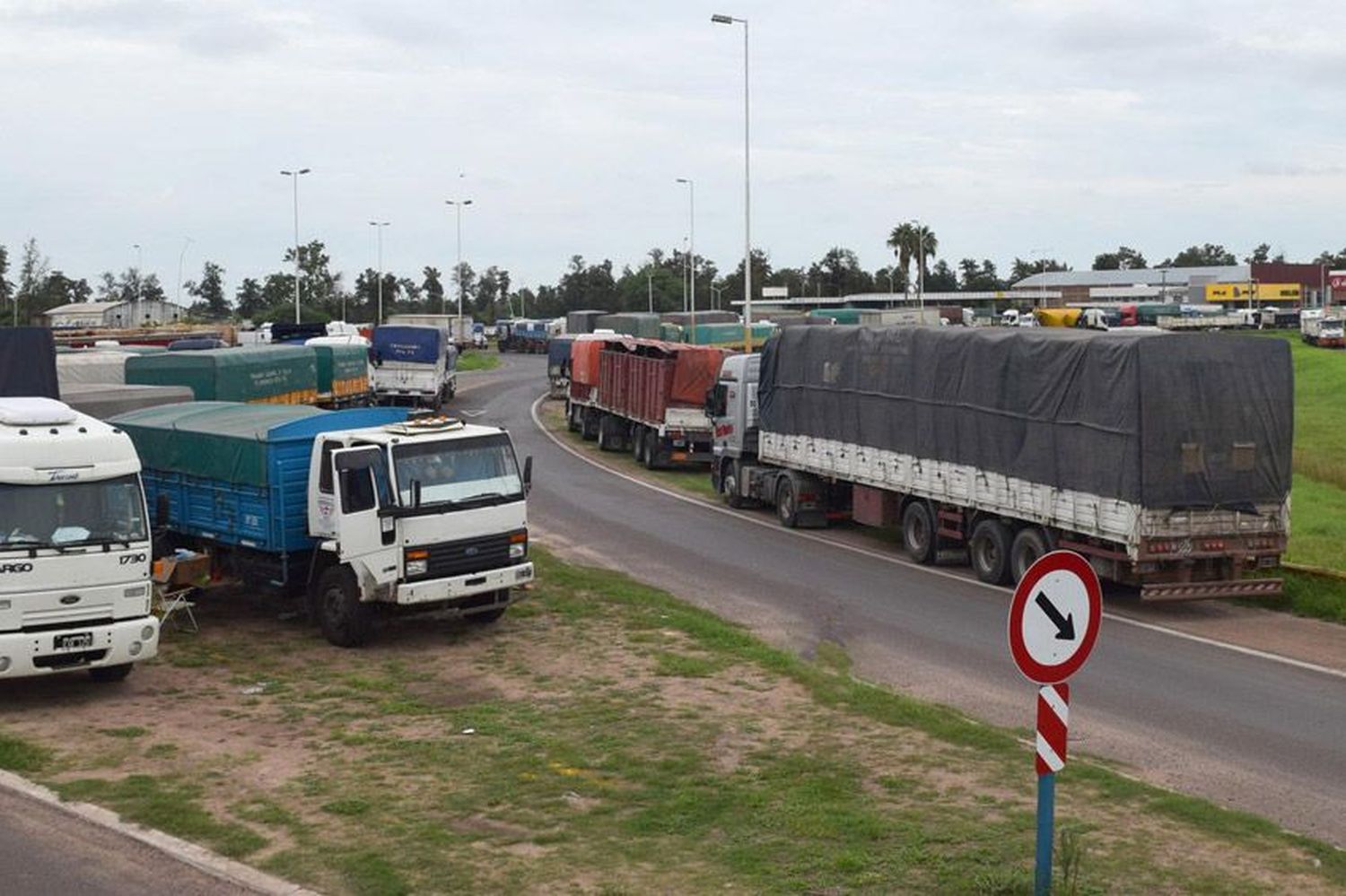 Se levantó el paro de los transportistas