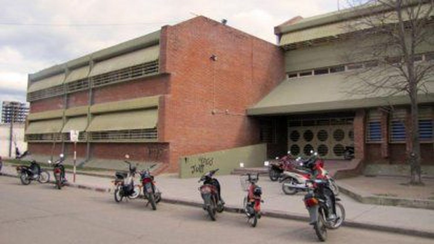 Actual edificio de la Escuela Superior de Comercio