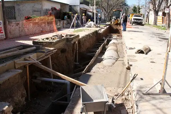 Se invierten 800 millones en obras y trabajos hidráulicos