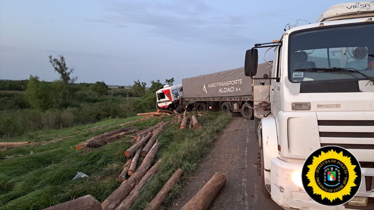 Siniestro vial en la Ruta Nacional 174: dos camiones involucrados y corte parcial del tránsito