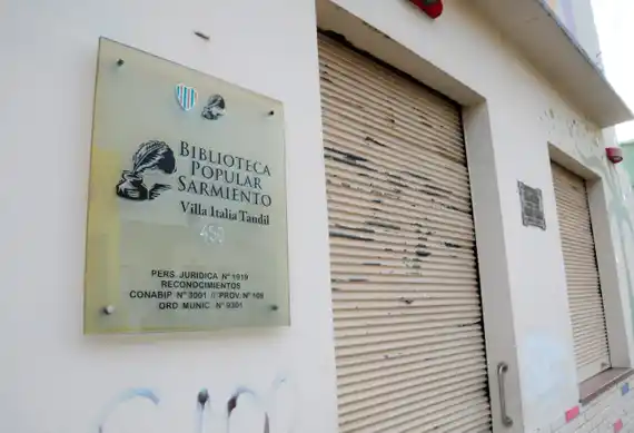 Cuál es la oferta de actividades de la Biblioteca Popular “Sarmiento”