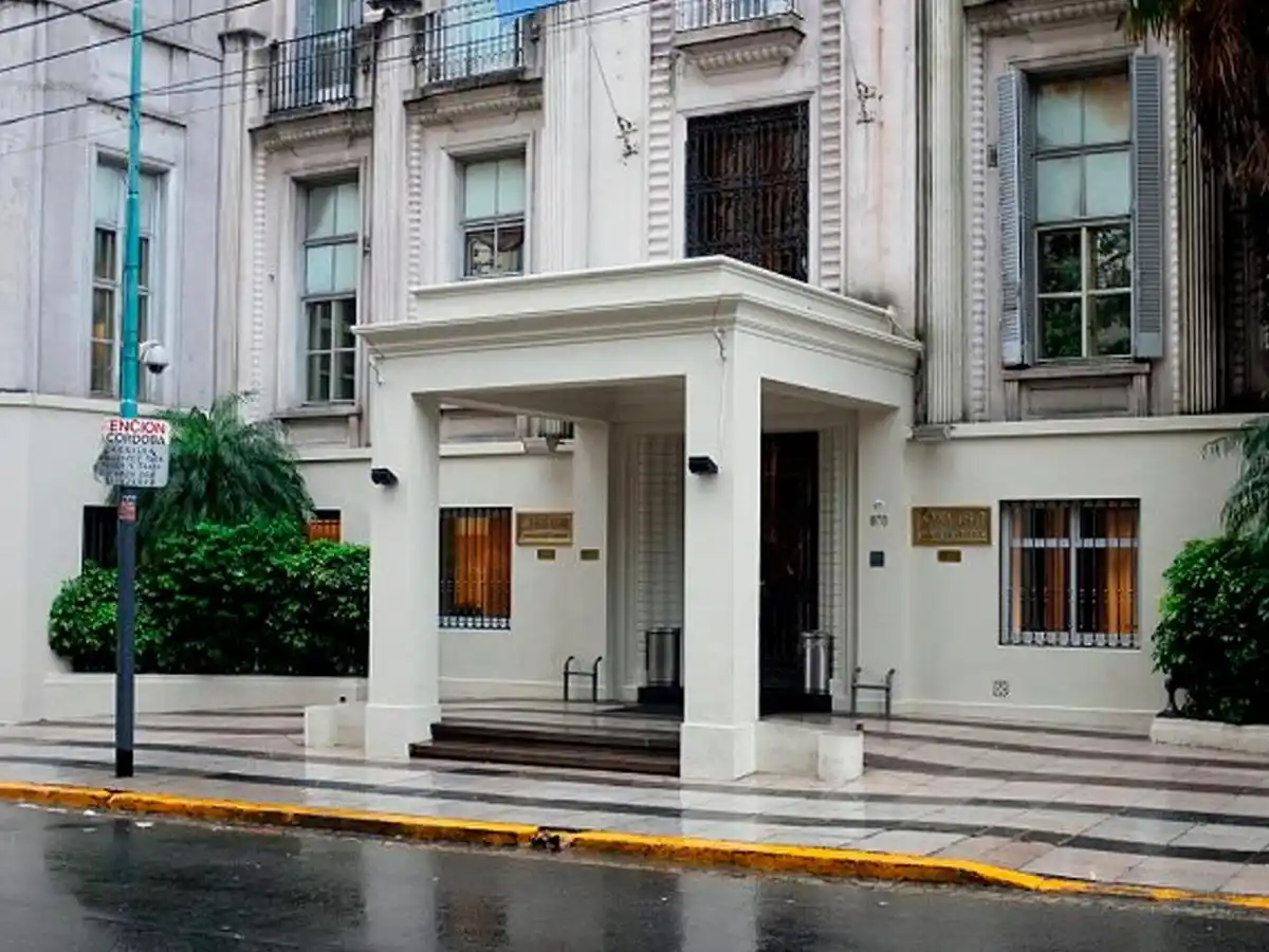 El Otamendi será demandando por incumplir la orden judicial de aplicar dióxido de cloro