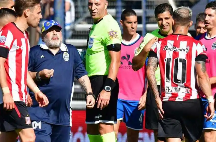 Maradona le declaró la guerra a la Gata Fernández: «Cada vez que lo vea lo voy a pelear»