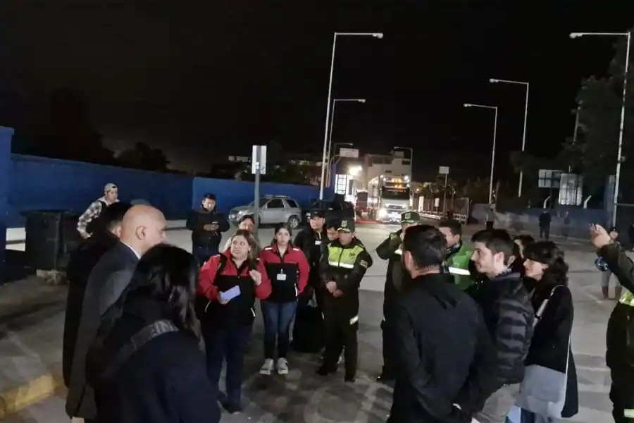 Recibió una propuesta laboral de un hombre y desapareció: rescataron a una argentina víctima de trata en Bolivia