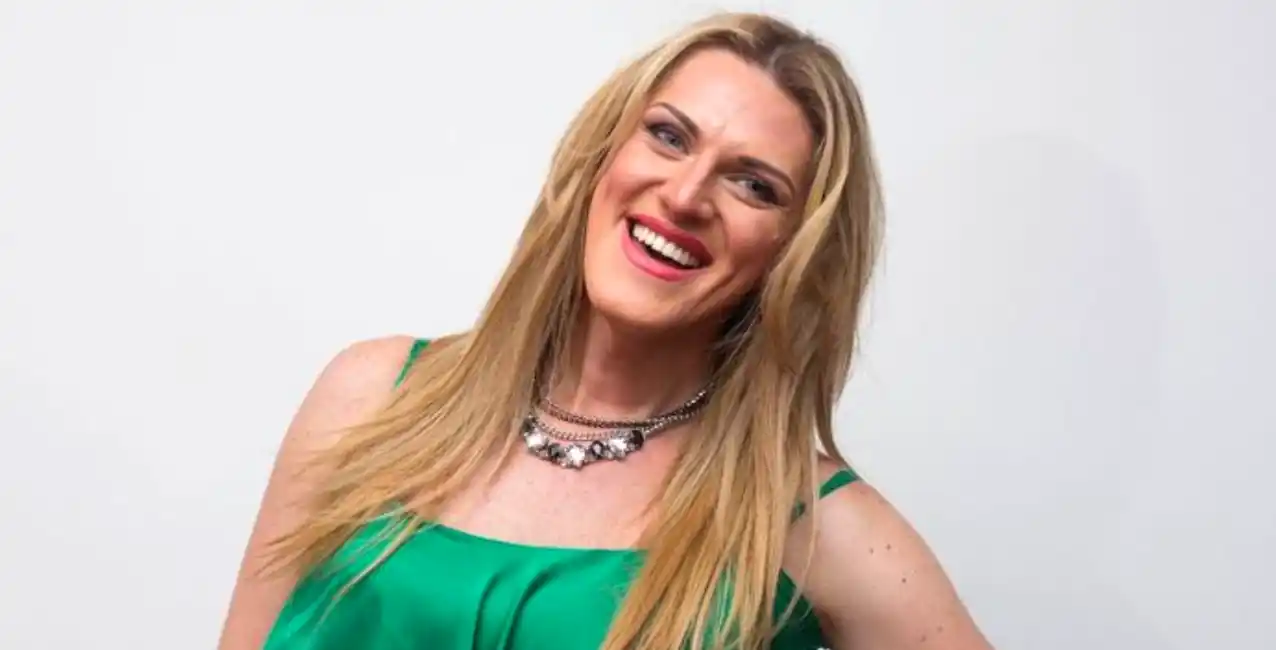 La humorista Camila Spears cayó desde un tercer piso y quedó en coma