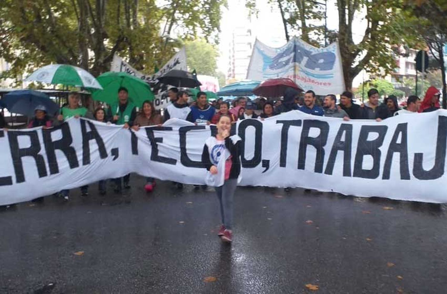 Fuerte marcha en la ciudad en defensa de "la industria y el empleo"