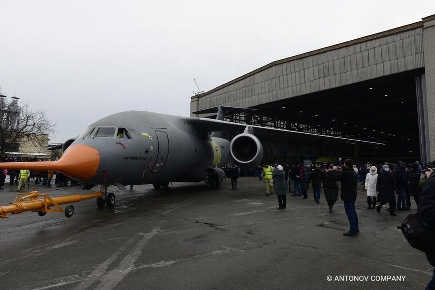 Antonov introduced first An-178-100R and certification process begins