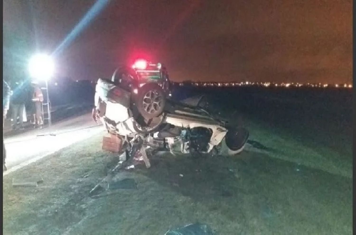 Siniestro fatal en Funes: cinco personas fallecieron tras ser embestidos por un camión