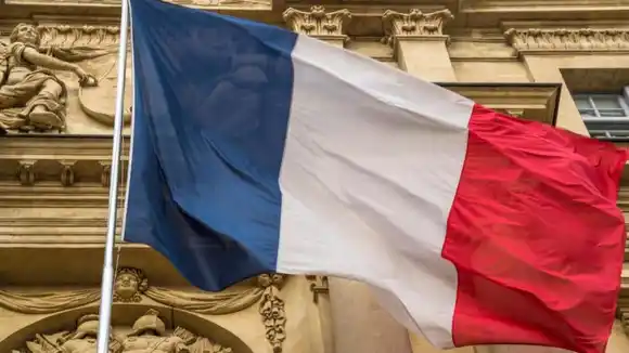 Francia alerta a sus ciudadanos: "Cualquier viaje a Venezuela debe ser postergado"