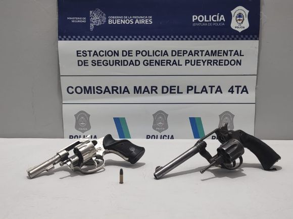 Para evitar ser identificado por la policía, huyó y apuntó a los agentes con un arma: fue detenido