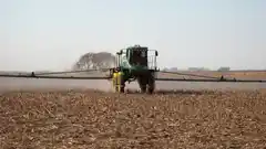 Piden inconstitucionalidad de las fumigaciones en zonas pobladas