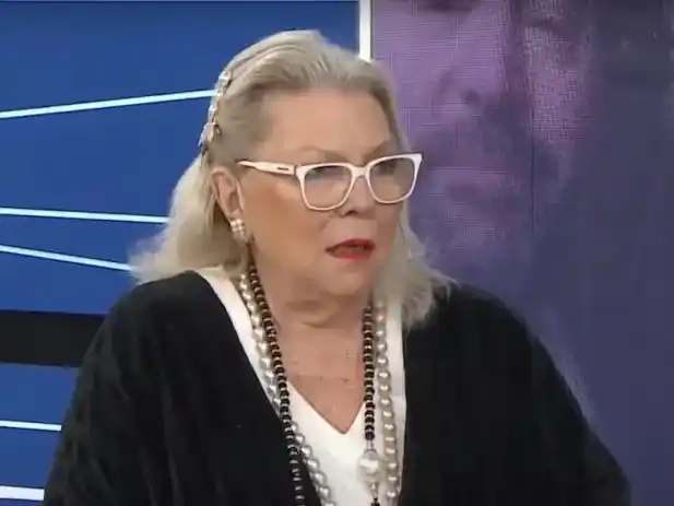 Elisa Carrió apuntó contra Milei y acusó a su hermana de ser “la más oscura”