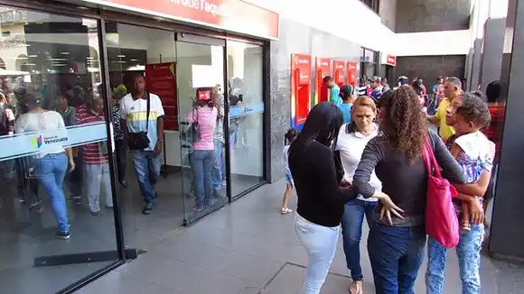 ¡ALERTA! La banca venezolana está en riesgo por falta de liquidez