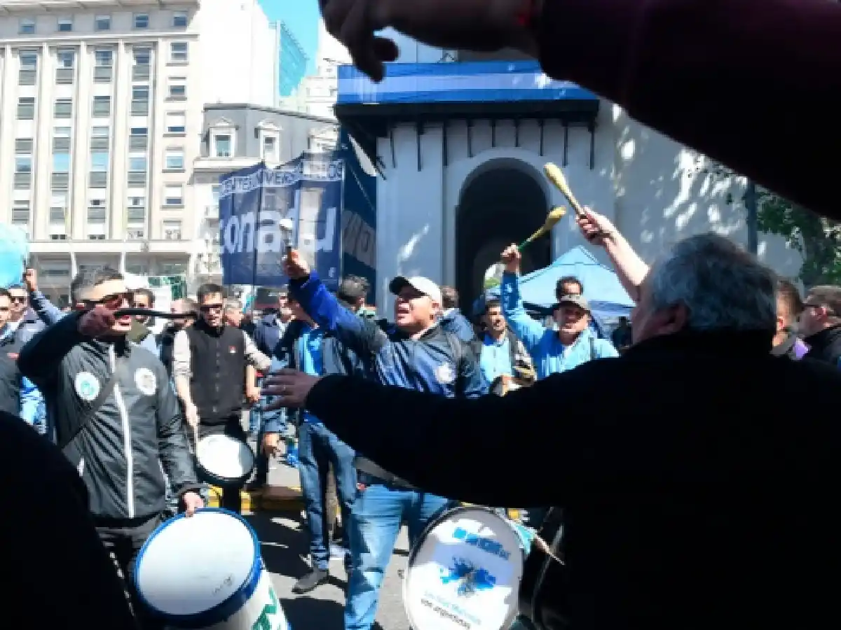 La Plaza de Mayo celebra el Día de la Lealtad peronista