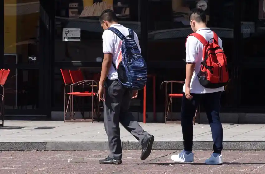 Viajes en Semana Santa: a la vuelta, ¿se manda a los chicos a la escuela?
