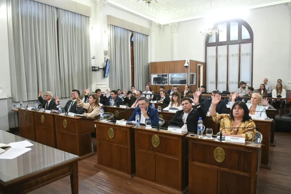 Con el voto dividido del PJ, el Senado dio luz verde a la reforma de la ley que regula el Juicio por Jurado