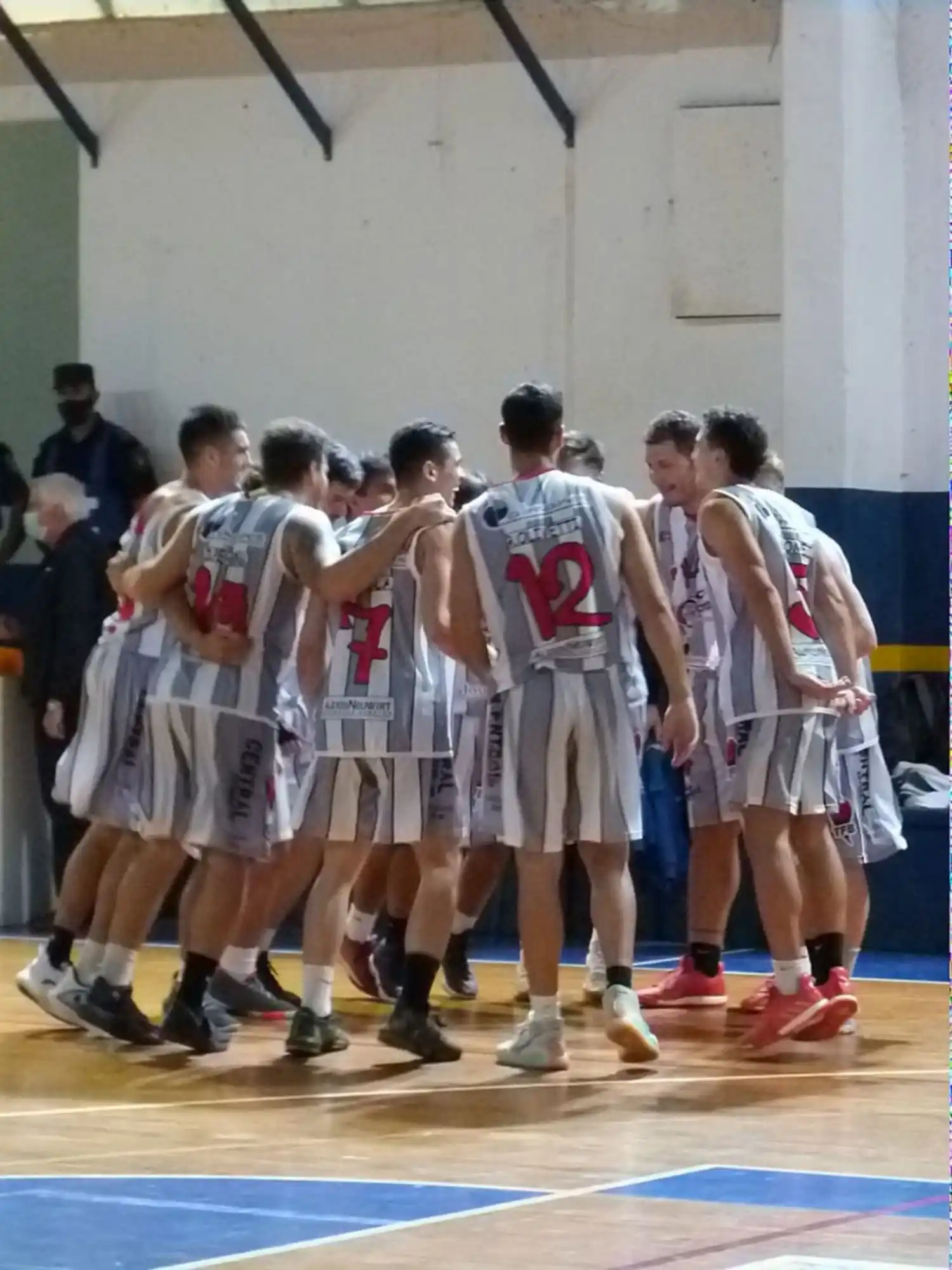 Central Entrerriano mantuvo el invicto en San José