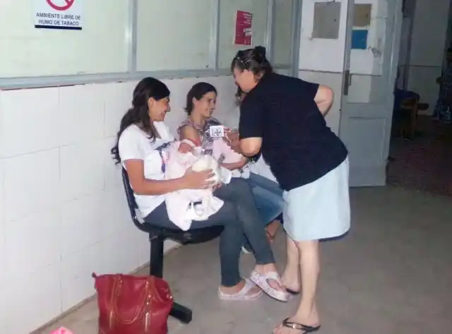 Cáritas San José repartió juguetes para “Reyes”; también colabora con inundados
