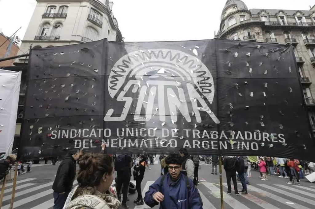 Neumáticos: el Gobierno volvió a convocar al sector para destrabar el conflicto