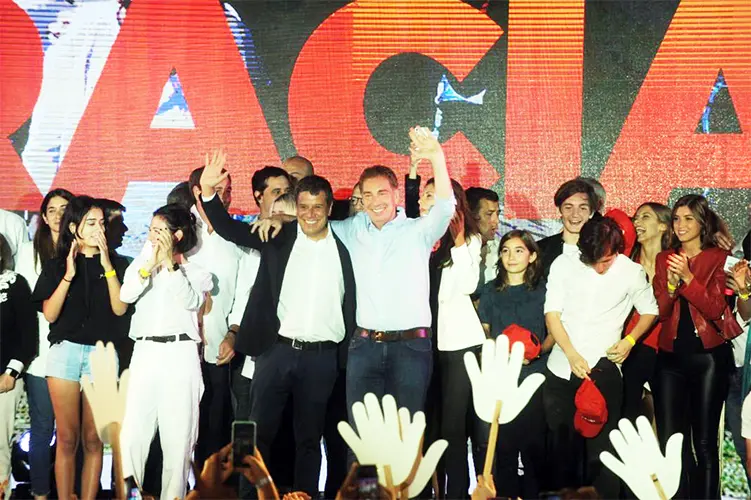 Juntos ganó en la provincia de Buenos Aires, pero solo por el 1,3%